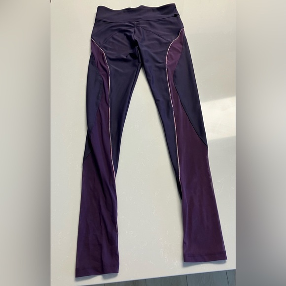 Mariia Matching Legging and Sports Bra set with floral accents (by Bloch) - Picture 2 of 9